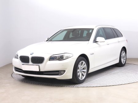 BMW Řada 5, 2011 - pohled č. 3