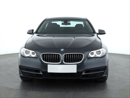 BMW Řada 5, 2015 - pohled č. 2