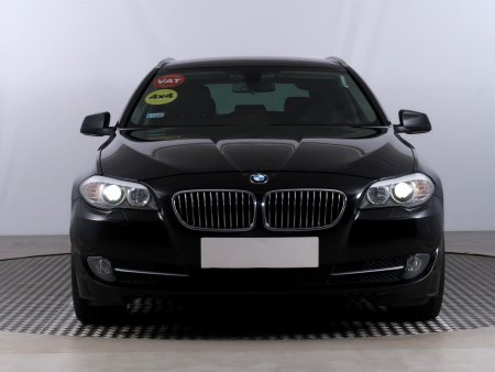 BMW Řada 5, 2013 - pohled č. 2