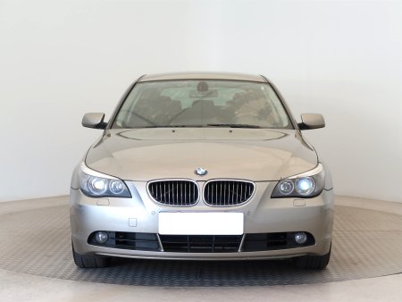 BMW Řada 5, 2006 - pohled č. 2