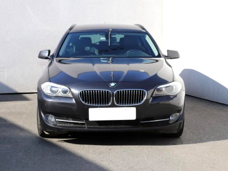BMW Řada 5, 2012 - pohled č. 2