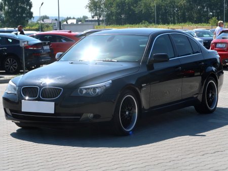 BMW Řada 5, 2008 - pohled č. 3