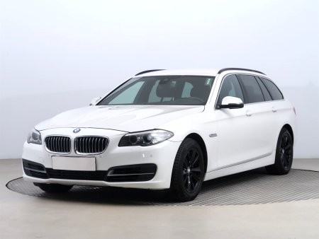 BMW Řada 5, 2013 - pohled č. 3