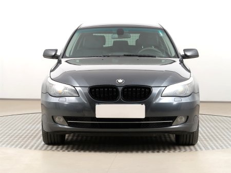 BMW Řada 5, 2008 - pohled č. 2