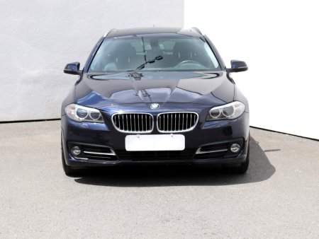 BMW Řada 5, 2013 - pohled č. 2