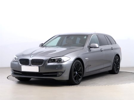 BMW Řada 5, 2011 - pohled č. 3