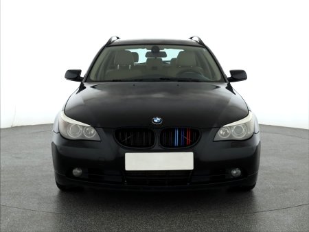 BMW Řada 5, 2005 - pohled č. 2