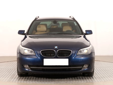 BMW Řada 5, 2009 - pohled č. 2