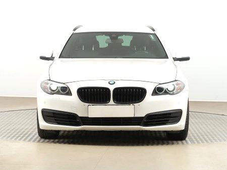 BMW Řada 5, 2013 - pohled č. 2