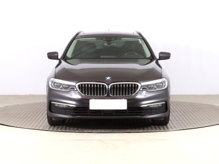 BMW Řada 5, 2019 - pohled č. 2