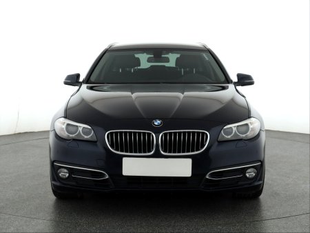 BMW Řada 5, 2014 - pohled č. 2