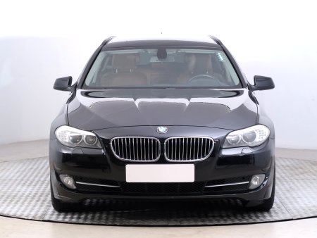 BMW Řada 5, 2011 - pohled č. 2