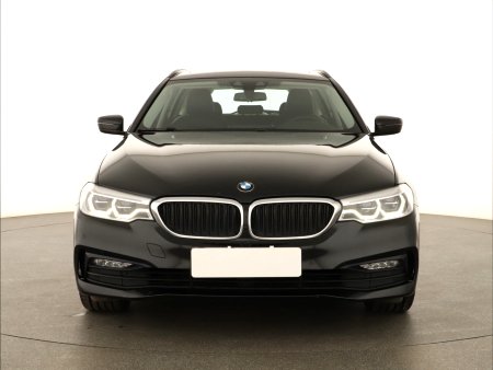 BMW Řada 5, 2017 - pohled č. 2