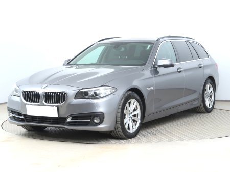 BMW Řada 5, 2014 - pohled č. 3