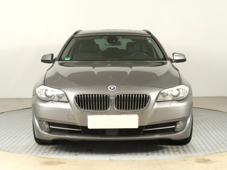 BMW Řada 5, 2010 - pohled č. 2