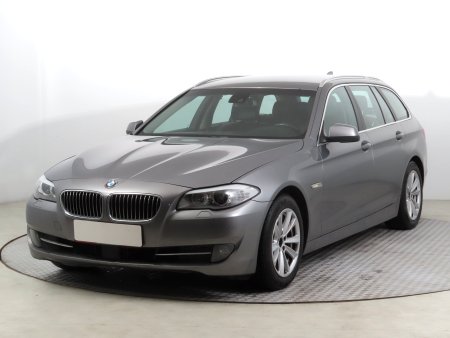 BMW Řada 5, 2011 - pohled č. 3