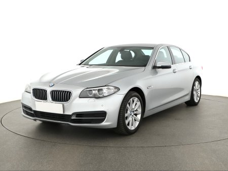 BMW Řada 5, 2013 - pohled č. 3