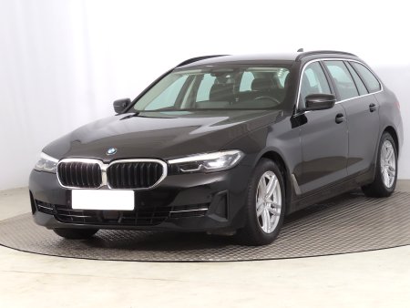 BMW Řada 5, 2021 - pohled č. 3