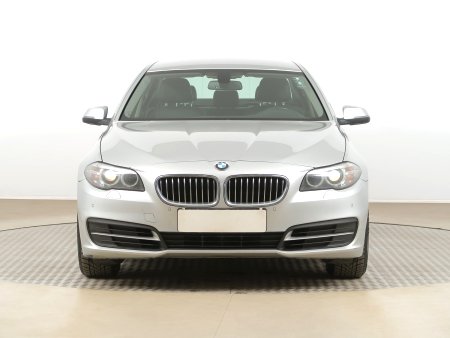 BMW Řada 5, 2016 - pohled č. 2