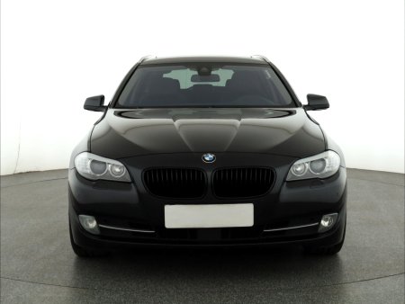 BMW Řada 5, 2012 - pohled č. 2