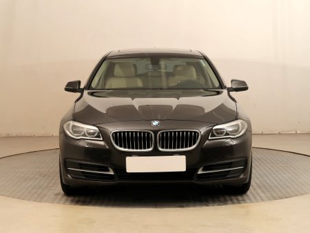 BMW Řada 5, 2015 - pohled č. 2