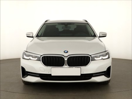 BMW Řada 5, 2021 - pohled č. 2