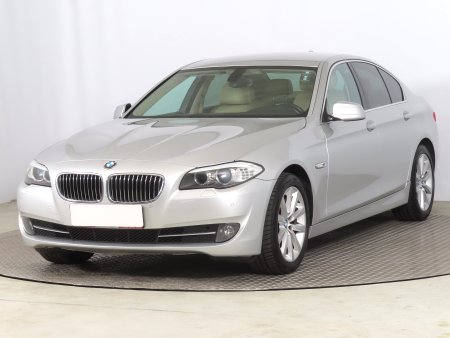 BMW Řada 5, 2013 - pohled č. 3