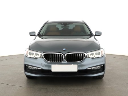 BMW Řada 5, 2018 - pohled č. 2