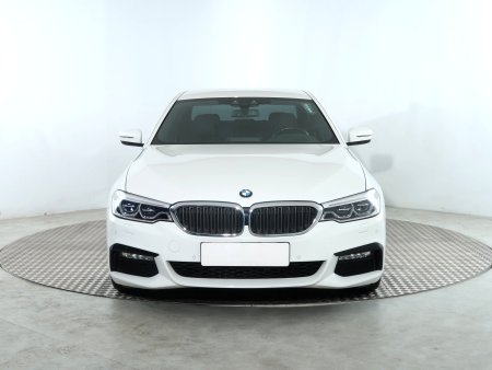 BMW Řada 5, 2017 - pohled č. 2