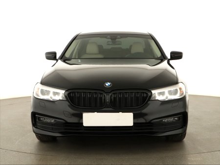 BMW Řada 5, 2019 - pohled č. 2