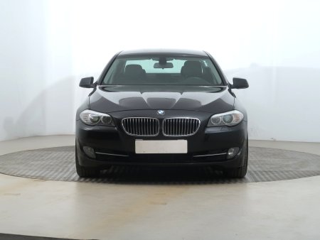 BMW Řada 5, 2012 - pohled č. 2