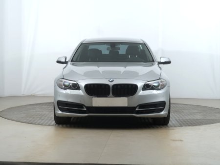 BMW Řada 5, 2016 - pohled č. 2