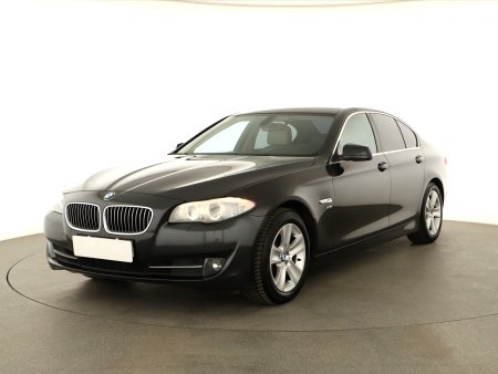 BMW Řada 5, 2012 - pohled č. 3