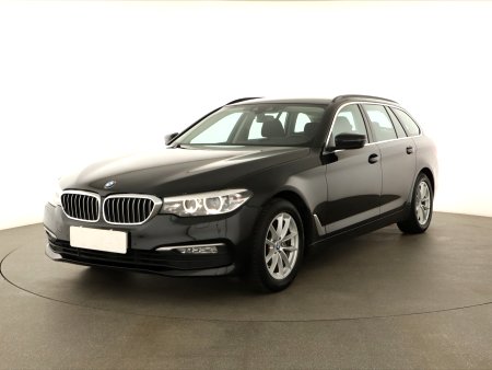 BMW Řada 5, 2017 - pohled č. 3