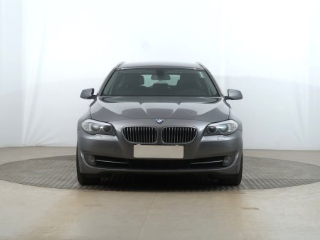 BMW Řada 5, 2013 - pohled č. 2