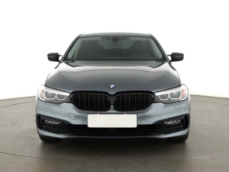 BMW Řada 5, 2017 - pohled č. 2