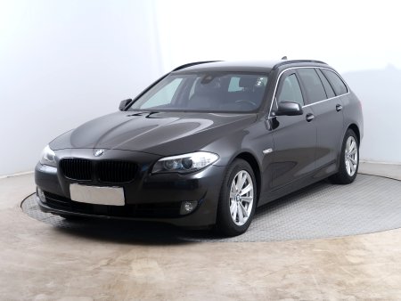 BMW Řada 5, 2012 - pohled č. 3