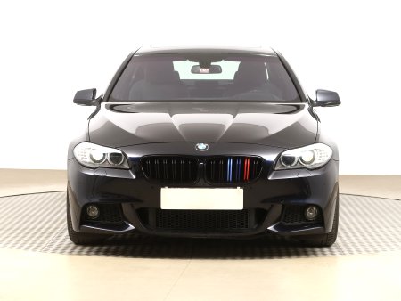 BMW Řada 5, 2012 - pohled č. 2