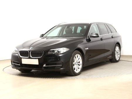 BMW Řada 5, 2016 - pohled č. 3