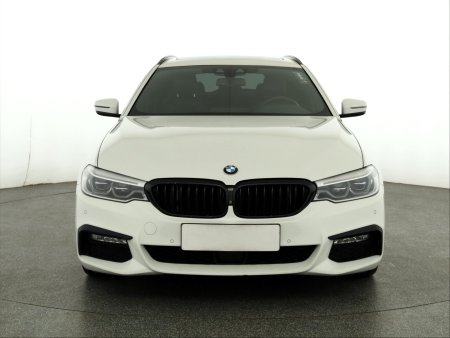 BMW Řada 5, 2018 - pohled č. 2