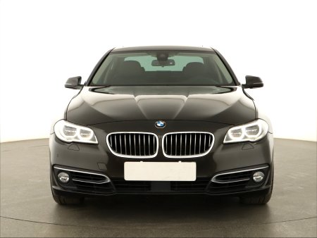 BMW Řada 5, 2015 - pohled č. 2