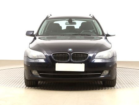 BMW Řada 5, 2008 - pohled č. 2