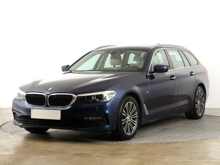 BMW Řada 5, 2018 - pohled č. 3