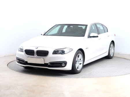 BMW Řada 5, 2015 - pohled č. 3