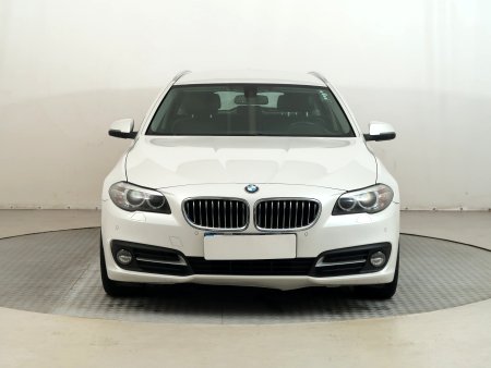 BMW Řada 5, 2015 - pohled č. 2