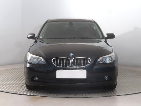 BMW Řada 5, 2007 - pohled č. 2