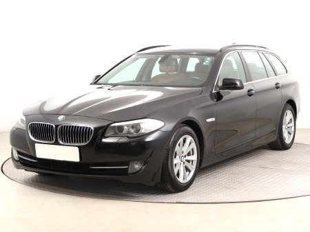 BMW Řada 5, 2012 - pohled č. 3