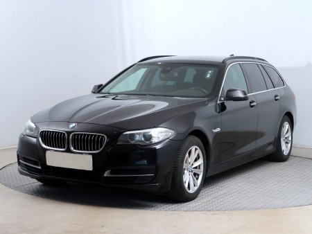 BMW Řada 5, 2014 - pohled č. 3