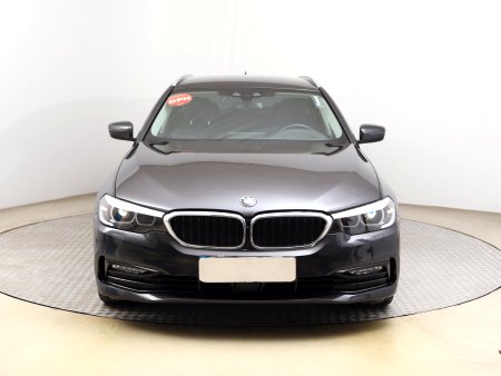 BMW Řada 5, 2017 - pohled č. 2