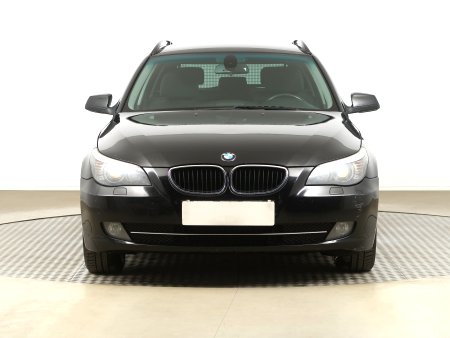 BMW Řada 5, 2009 - pohled č. 2